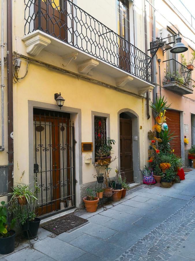 Maison A&A Apartment Cagliari Ngoại thất bức ảnh
