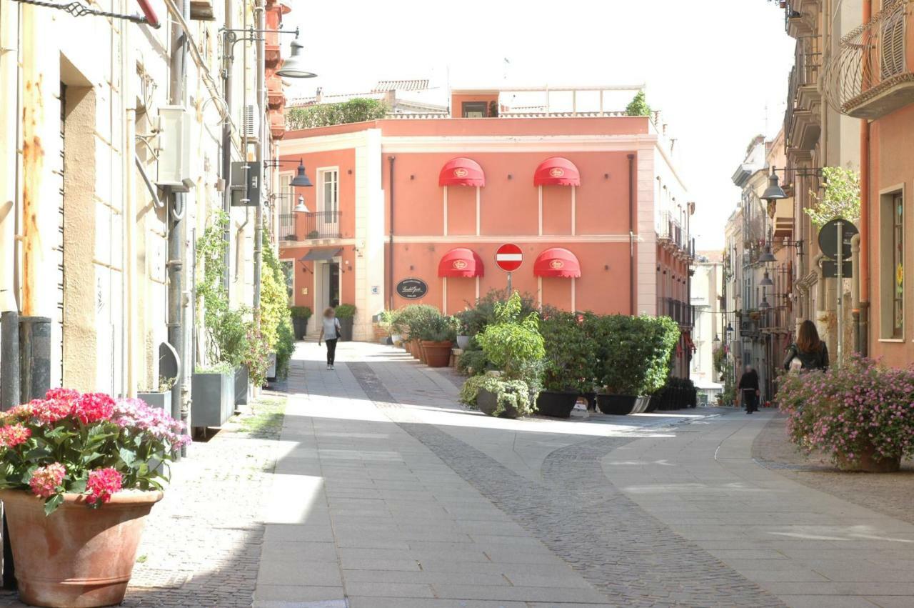 Maison A&A Apartment Cagliari Ngoại thất bức ảnh